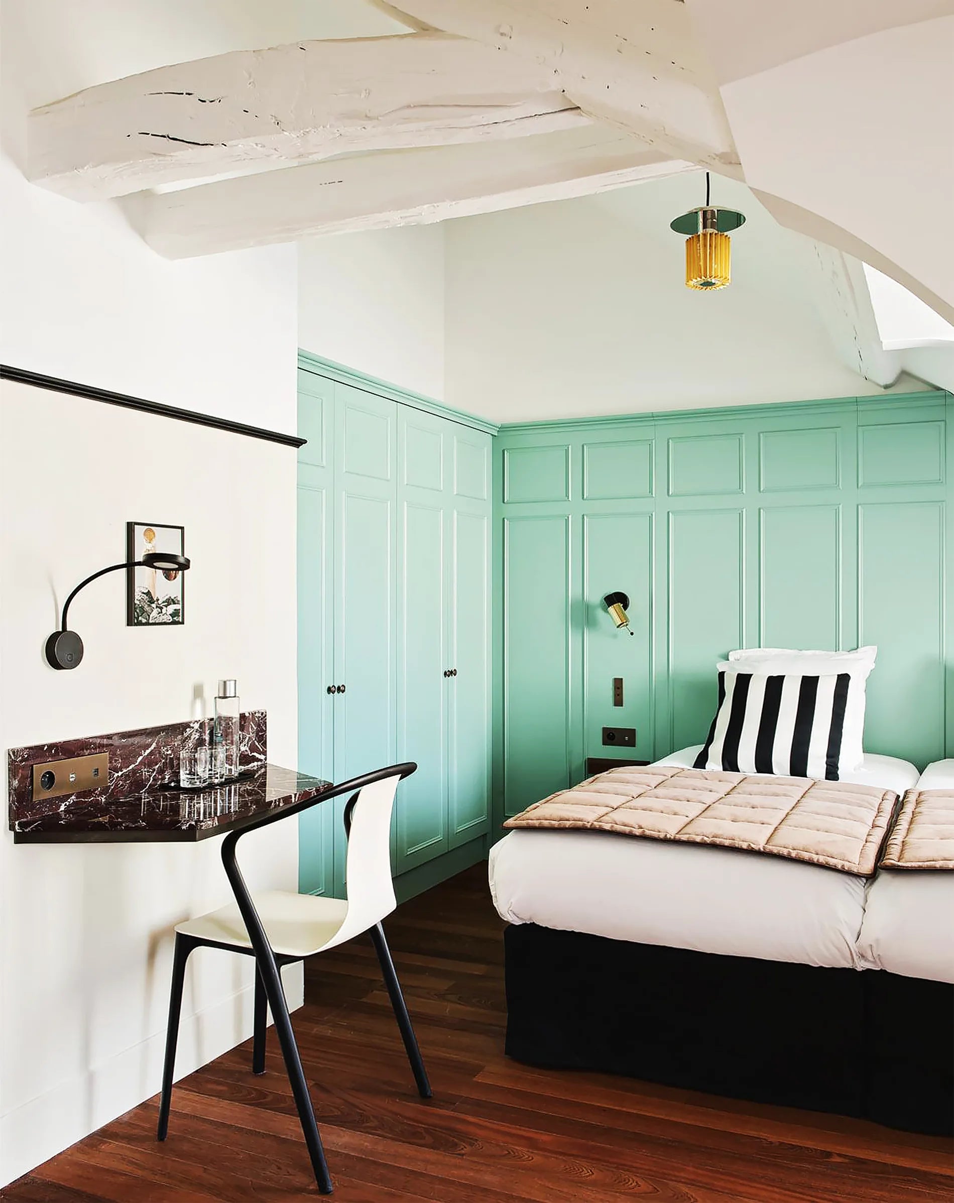 In The Sun Pendant Composition 190